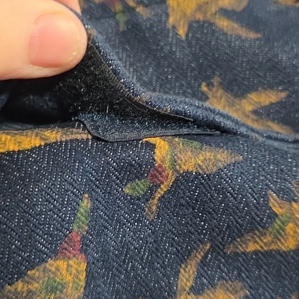 Humor Mens Duck Print Denim Shorts Sweden Cargo Pockets Hunting Sz L EUC